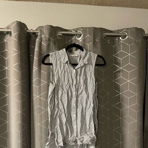 Banana Republic high low button down